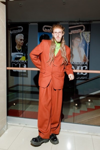 Дух свободы и дерзости поколения Z: Ян Гэ, Ваня Дмитриенко, Самира Мустафаев на премьере новой коллекции Pandora Me Дух свободы и дерзости поколения Z: Ян Гэ, Ваня Дмитриенко, Самира Мустафаев на премьере новой коллекции Pandora Me