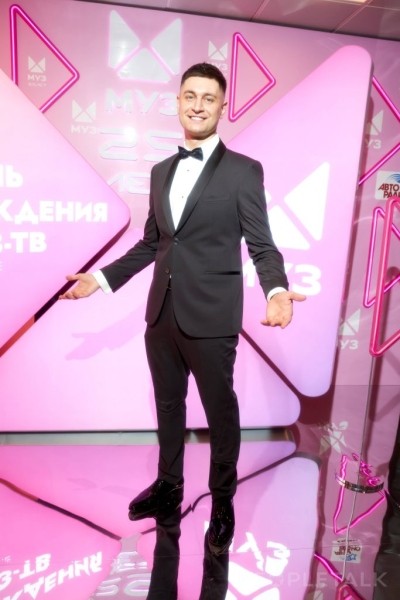 «День Рождения МУЗ-ТВ»: первый выход МакSим, Ольга Бузова с тейпами и другие подробности мероприятия «День Рождения МУЗ-ТВ»: первый выход МакSим, Ольга Бузова с тейпами и другие подробности мероприятия