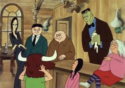 Знакомьтесь — Аддамсы: 7 главных экранизаций комикса о странной семейке Знакомьтесь — Аддамсы: 7 главных экранизаций комикса о странной семейке