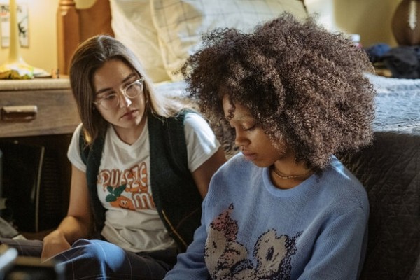 Школа, комплексы и любовь: 10 сериалов, которые стоит посмотреть, пока вы молоды