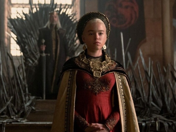 Эксклюзив: Агата Муцениеце раскрыла имена любимых актеров и рассказала о сериале, который засмотрела до дыр