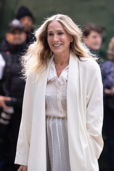 «Это моя последняя прогулка»: Сара Джессика Паркер прощается с ролью Кэрри Брэдшоу