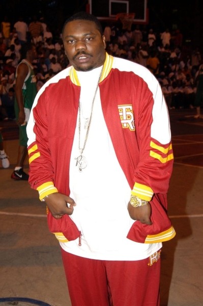 Досталось даром: Канье Уэст так и не заплатил за название своего бренда Yeezy Досталось даром: Канье Уэст так и не заплатил за название своего бренда Yeezy