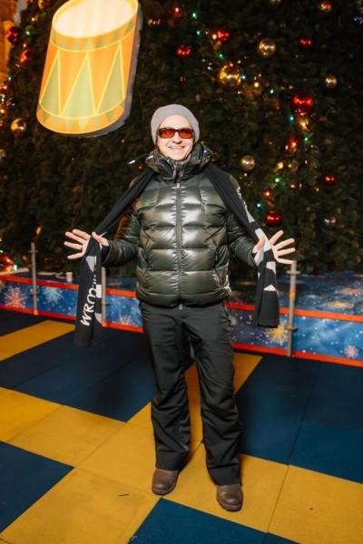 Дмитрий Песков, Ксения Собчак, Юлия Пересильд и другие звездные гости открытия ГУМ-катка