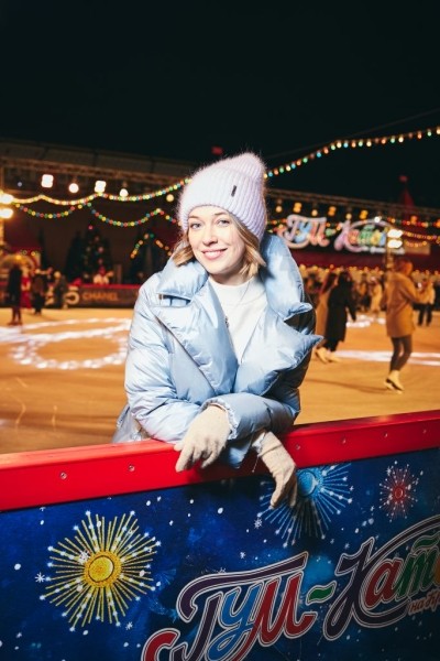 Дмитрий Песков, Ксения Собчак, Юлия Пересильд и другие звездные гости открытия ГУМ-катка