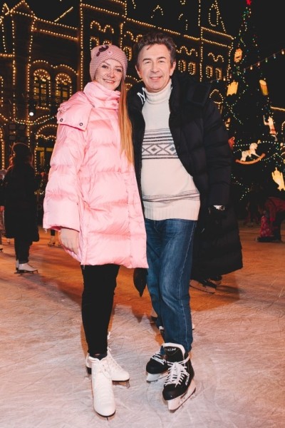 Дмитрий Песков, Ксения Собчак, Юлия Пересильд и другие звездные гости открытия ГУМ-катка