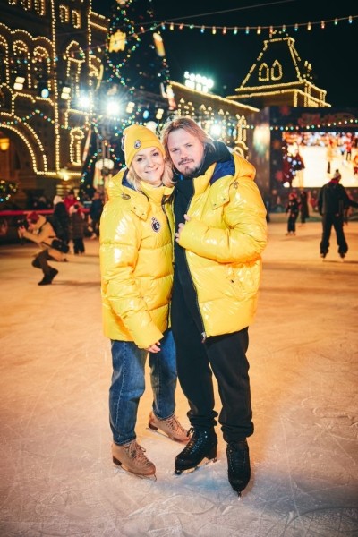 Дмитрий Песков, Ксения Собчак, Юлия Пересильд и другие звездные гости открытия ГУМ-катка