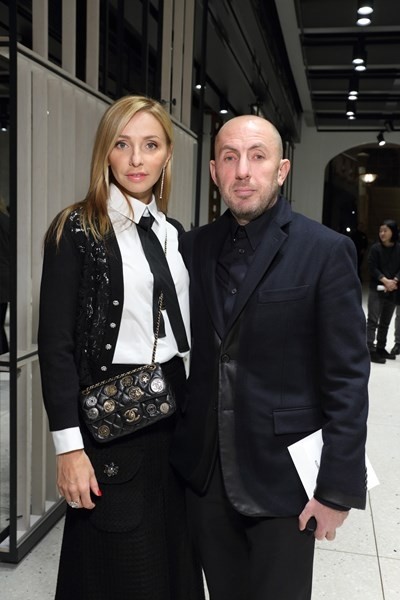 «Не должны ни копейки»: директор МХАТа ответил Ольге Бузовой