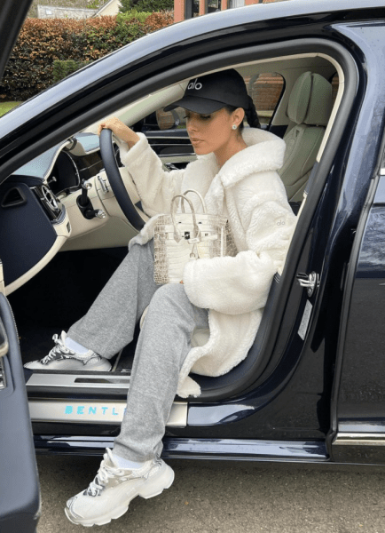 Беременная девушка Криштиану Роналду показала роскошный подарок от футболиста