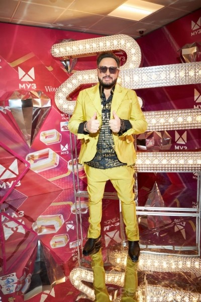 «День Рождения МУЗ-ТВ»: первый выход МакSим, Ольга Бузова с тейпами и другие подробности мероприятия «День Рождения МУЗ-ТВ»: первый выход МакSим, Ольга Бузова с тейпами и другие подробности мероприятия