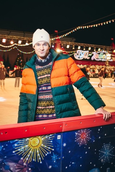 Дмитрий Песков, Ксения Собчак, Юлия Пересильд и другие звездные гости открытия ГУМ-катка