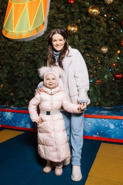 Дмитрий Песков, Ксения Собчак, Юлия Пересильд и другие звездные гости открытия ГУМ-катка