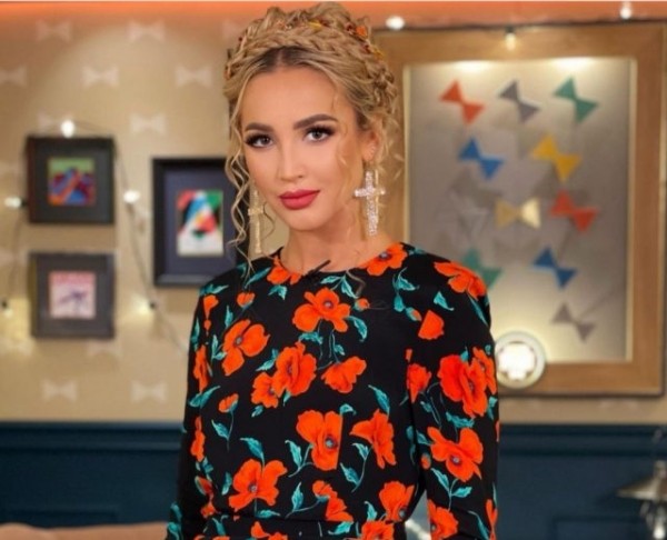 «Не думала, что, находясь в браке, нужно откладывать и прятать деньги»: Ольга Бузова рассказала о разводе с Дмитрием Тарасовым «Не думала, что, находясь в браке, нужно откладывать и прятать деньги»: Ольга Бузова рассказала о разводе с Дмитрием Тарасовым