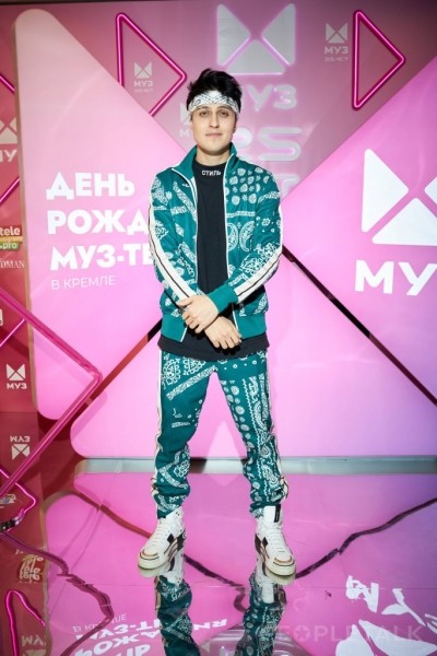 «День Рождения МУЗ-ТВ»: первый выход МакSим, Ольга Бузова с тейпами и другие подробности мероприятия «День Рождения МУЗ-ТВ»: первый выход МакSим, Ольга Бузова с тейпами и другие подробности мероприятия