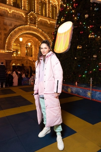 Дмитрий Песков, Ксения Собчак, Юлия Пересильд и другие звездные гости открытия ГУМ-катка