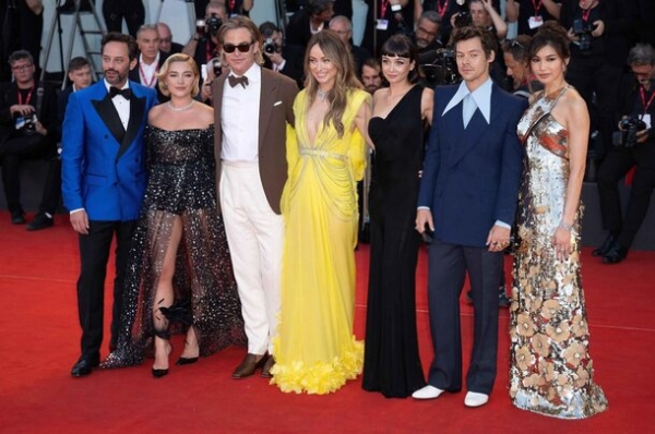 Разбор полетов: 14 громких кинопровалов и скандалов 2022 года