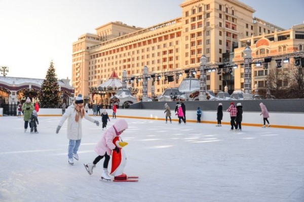 Чем заняться в праздники 1–9 января: бесплатные выставки, кинопоказы и экскурсии