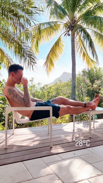 Больше не скрывают: Федор Смолов и внучка Бориса Ельцина отдыхают на островах