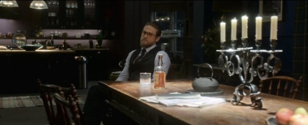 От «джунглей в стакане» до безумно дорогого скотча: 9 напитков в фильмах Гая Ричи От «джунглей в стакане» до безумно дорогого скотча: 9 напитков в фильмах Гая Ричи