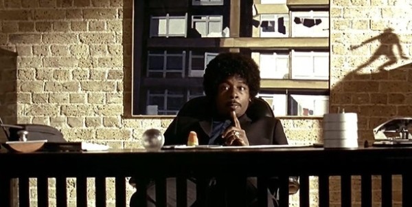 От «джунглей в стакане» до безумно дорогого скотча: 9 напитков в фильмах Гая Ричи От «джунглей в стакане» до безумно дорогого скотча: 9 напитков в фильмах Гая Ричи