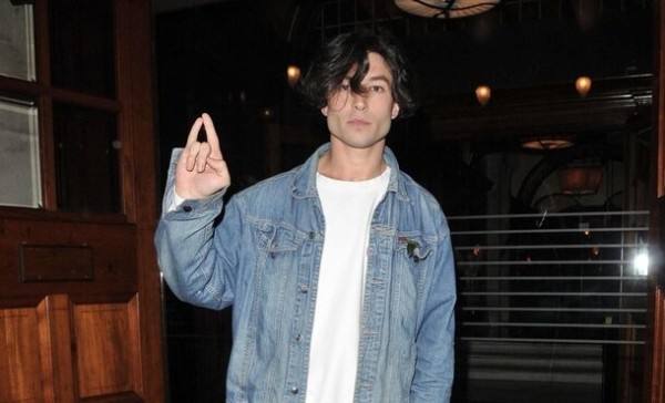 Разбор полетов: 14 громких кинопровалов и скандалов 2022 года