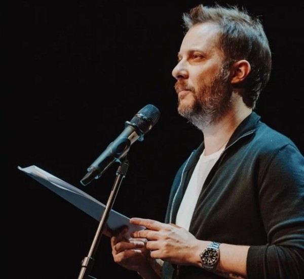 Планы на выходные 18-19 декабря: фестиваль рождественских десертов, винтажный маркет в ГЭС-2 и премьера программы «БеспринцЫпный Новый год»