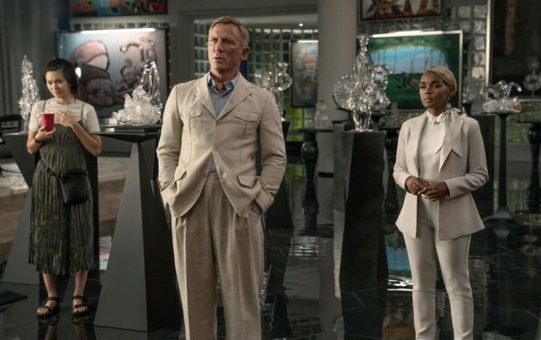 «Достать ножи 2: Стеклянная луковица»: Рецензия Киноафиши «Достать ножи 2: Стеклянная луковица»: Рецензия Киноафиши