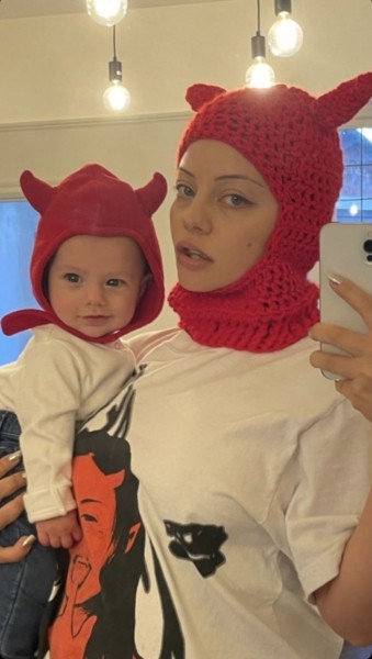 «Оставьте уже девушек в покое»: Катя Кищук резко высказалась о похудении после родов «Оставьте уже девушек в покое»: Катя Кищук резко высказалась о похудении после родов