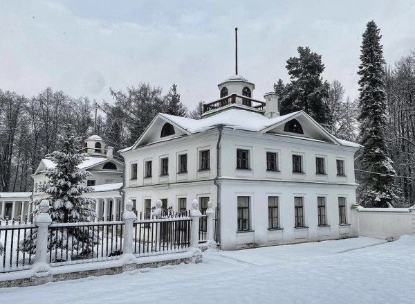 Чем заняться в праздники 1–9 января: бесплатные выставки, кинопоказы и экскурсии