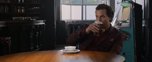 От «джунглей в стакане» до безумно дорогого скотча: 9 напитков в фильмах Гая Ричи От «джунглей в стакане» до безумно дорогого скотча: 9 напитков в фильмах Гая Ричи