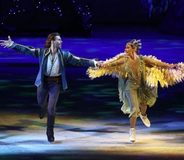 Планы на выходные 18-19 декабря: фестиваль рождественских десертов, винтажный маркет в ГЭС-2 и премьера программы «БеспринцЫпный Новый год»