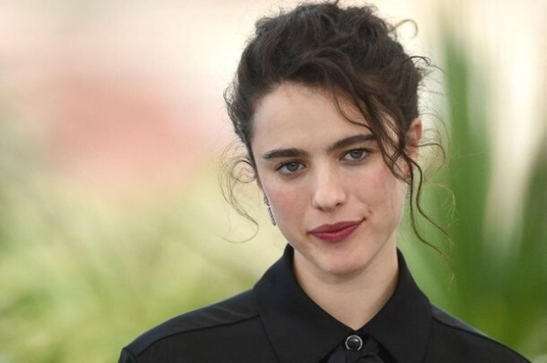 Мама с папой постаралась: 8 nepo-актеров, которые попали в кино благодаря родителям Мама с папой постаралась: 8 nepo-актеров, которые попали в кино благодаря родителям