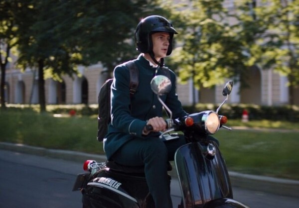 Монархия, роботы и загадочные убийства: все, что вам нужно знать о новом сериале «Фандорин. Азазель»