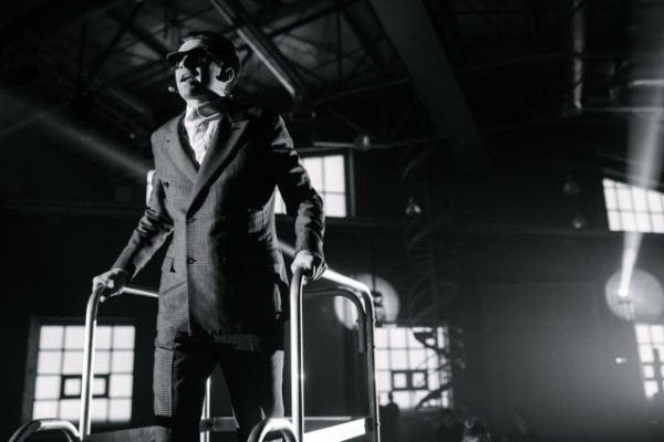 Планы на выходные 29-30 января: вечеринка «Деревня дураков» от Esthetic Joys, золотой десерт в Taste и спектакль по Нобелевской речи Иосифа Бродского в Музее Москвы