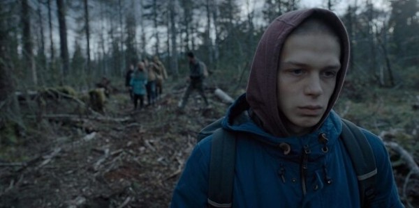 Что смотреть на выходных: «Чудотворцы» с Дэниелом Рэдклиффом, сериал про вампиров и продолжение «Территории»