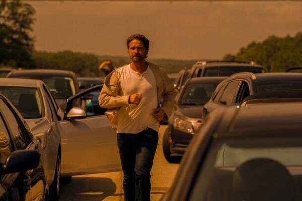 Любителям пощекотать нервы: 8 новых остросюжетных фильмов-катастроф