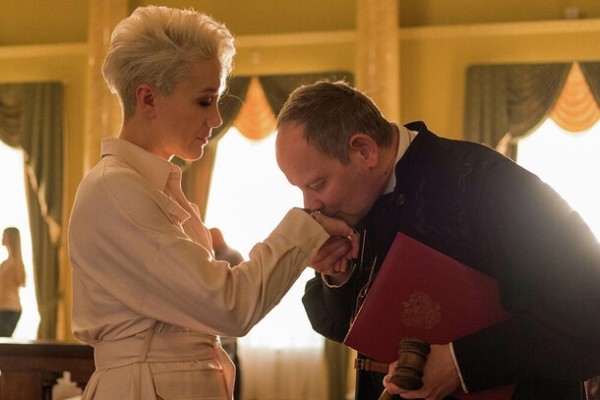 Только для взрослых: 10 самых откровенных сериалов, похожих на «Содержанок»