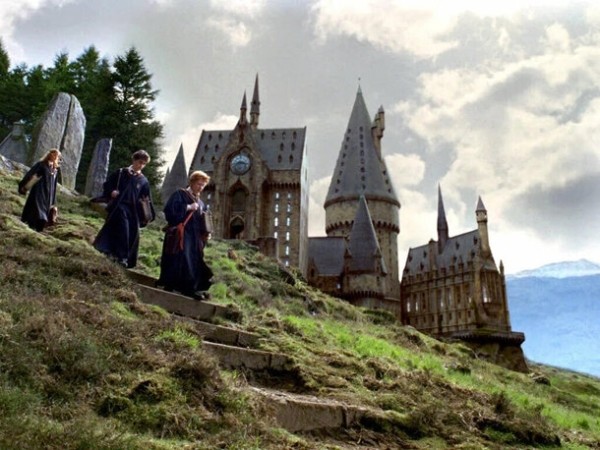 Тайна за семью печатями: 10 интересных фактов о Хогвартсе, которых не было в фильмах