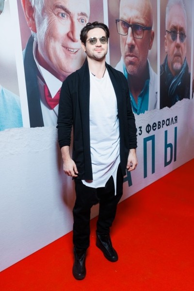 Воссоединение «Бригады»: Сергей Безруков и Дмитрий Дюжев на премьере фильма «Папы» Воссоединение «Бригады»: Сергей Безруков и Дмитрий Дюжев на премьере фильма «Папы»