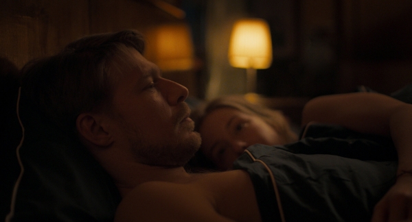 «Здоровый человек»: Рецензия Киноафиши