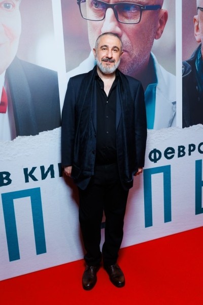 Воссоединение «Бригады»: Сергей Безруков и Дмитрий Дюжев на премьере фильма «Папы» Воссоединение «Бригады»: Сергей Безруков и Дмитрий Дюжев на премьере фильма «Папы»