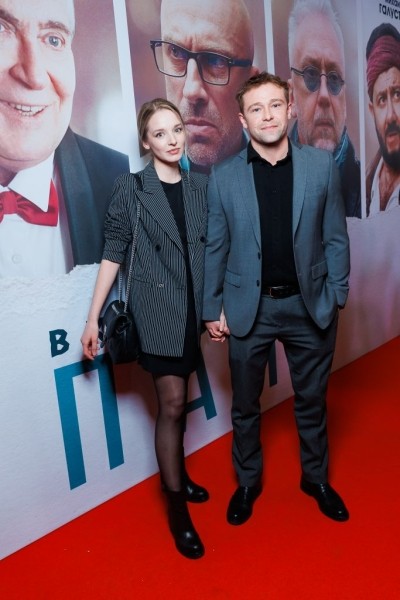 Воссоединение «Бригады»: Сергей Безруков и Дмитрий Дюжев на премьере фильма «Папы» Воссоединение «Бригады»: Сергей Безруков и Дмитрий Дюжев на премьере фильма «Папы»