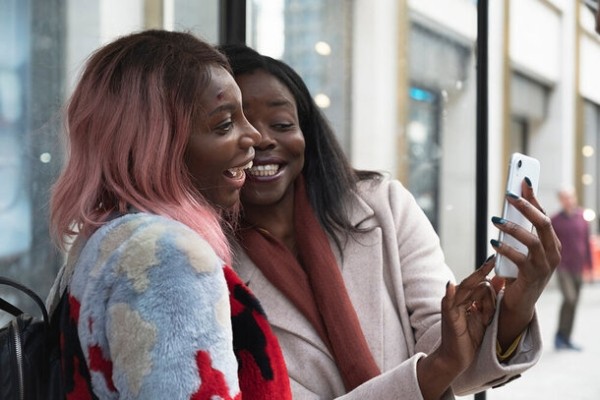 Только для взрослых: 10 самых откровенных сериалов, похожих на «Содержанок»