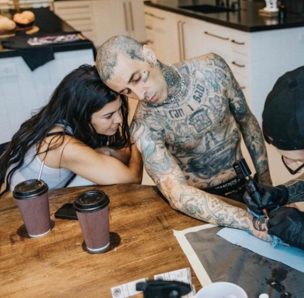 Какой будет свадьба Кортни Кардашьян и Трэвиса Баркера Какой будет свадьба Кортни Кардашьян и Трэвиса Баркера