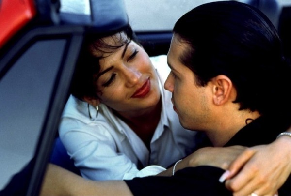 Белое платье, белая фата: 6 фильмов, в которых Дженнифер Лопес сыграла невесту Белое платье, белая фата: 6 фильмов, в которых Дженнифер Лопес сыграла невесту