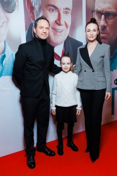 Воссоединение «Бригады»: Сергей Безруков и Дмитрий Дюжев на премьере фильма «Папы» Воссоединение «Бригады»: Сергей Безруков и Дмитрий Дюжев на премьере фильма «Папы»