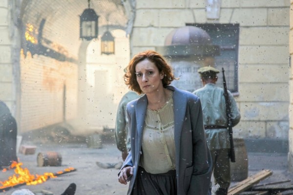 Что смотреть на выходных: «Фишер», новый сезон «Ты» и байопик про Раневскую