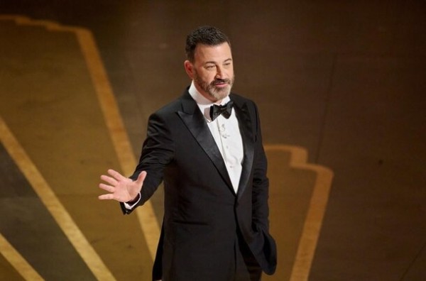 Триумфы, мемы и трогательные речи: чем нам запомнился «Оскар-2023»