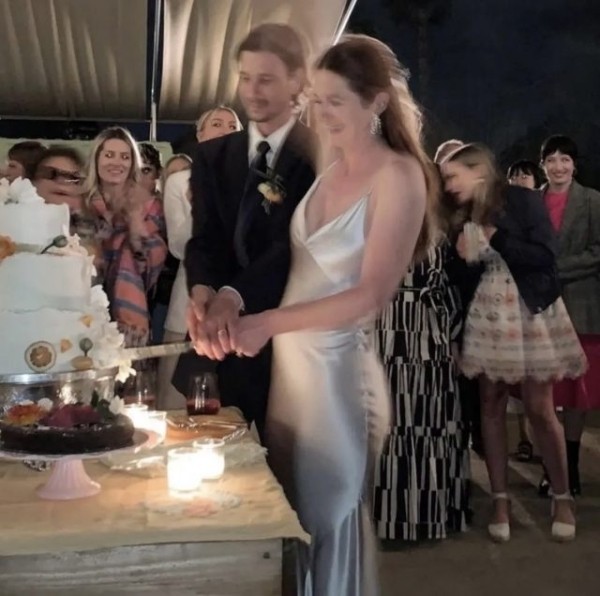 Звезда «Гарри Поттера» Бонни Райт вышла замуж Звезда «Гарри Поттера» Бонни Райт вышла замуж