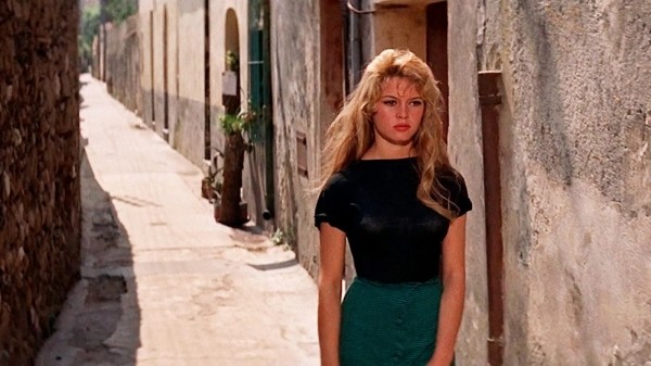 От Душечки до Харли Квинн: 11 легендарных блондинок в истории кино 